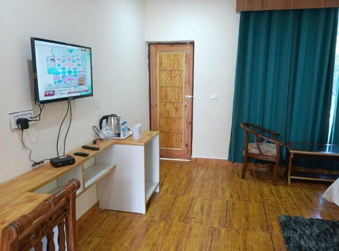 Resort The Himalayan Odyssey And Cottages Дхарамсала Екстериор снимка